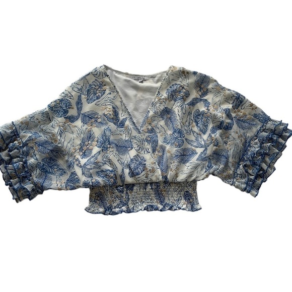 BTFL-life tropical leaf print , blue and white cropped, smoked waist top, size M - Picture 9 of 16
